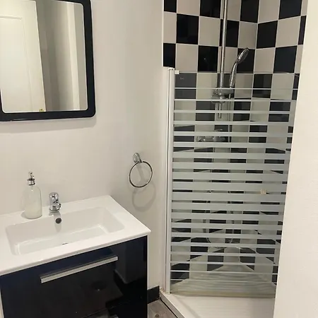 Tejo River View Classic Flat In Lisbons Historic Heart 아파트 *