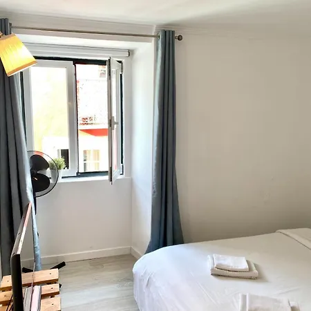 Lägenhet Tejo River View Classic Flat In Lisbons Historic Heart *