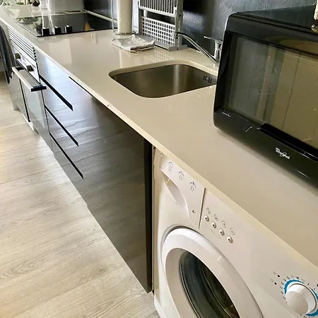 Tejo River View Classic Flat In Lisbons Historic Heart