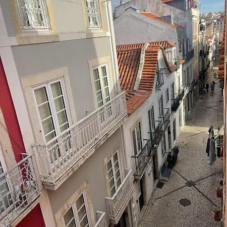 Lägenhet Tejo River View Classic Flat In Lisbons Historic Heart *