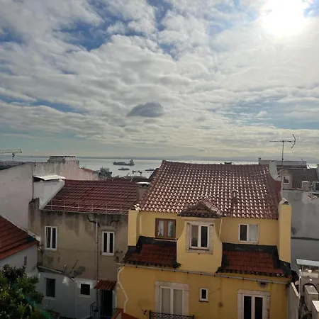 Apartment Tejo River View Classic Flat In Lisbons Historic Heart *