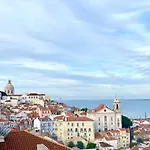 Tejo River View Classic Flat In Lisbons Historic Heart Appartement *