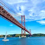 Appartement Tejo River View Classic Flat In Lisbons Historic Heart *
